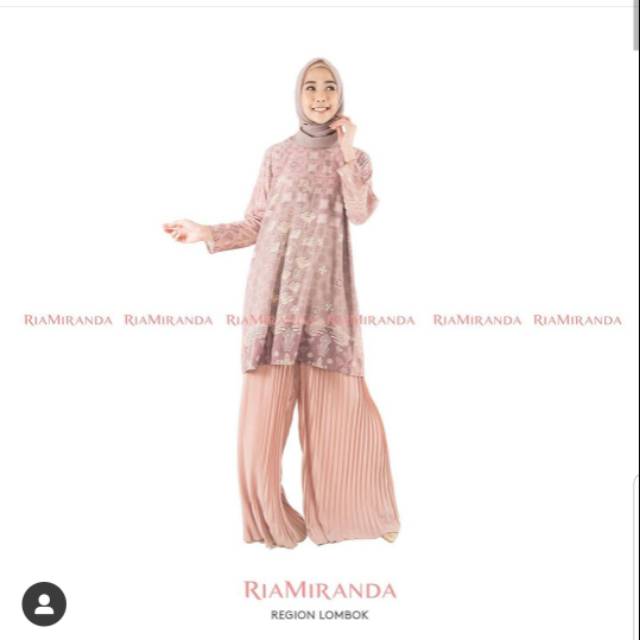Rinjani top by ria miranda wastra
