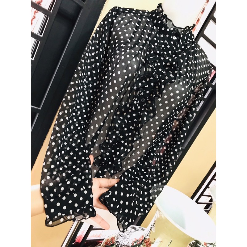 Blouse Lengan Panjang Nerawang Polkadot hitam putih
