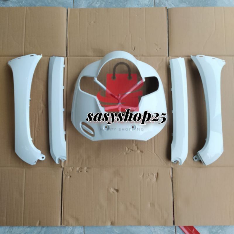 Cover tameng depan plus dek samping Scoopy donat 2018-2019