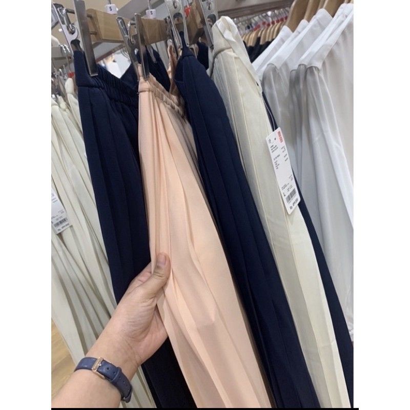 Uniqlo Rok Plisket Panjang Chiffon Original 100% store  | Sale -SOLD-