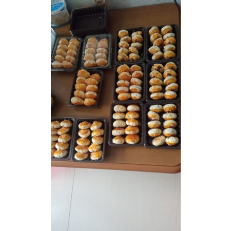 

Kue Shopia