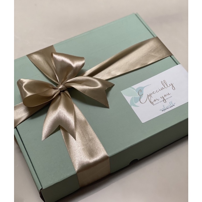 

Exclusive box for gift packaging