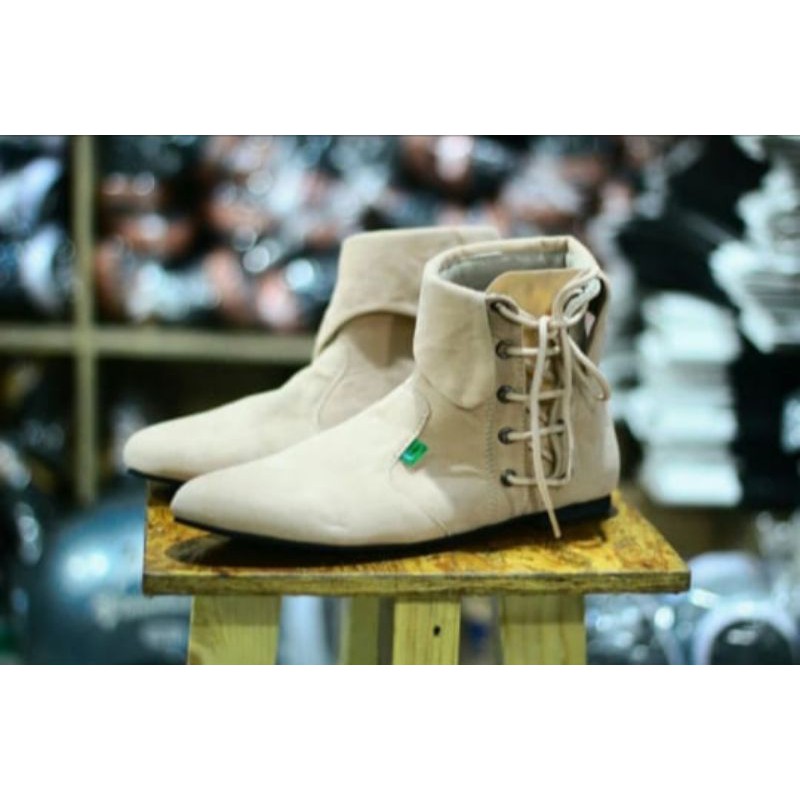 Sepatu Wanita Kickers 3D boots woman
