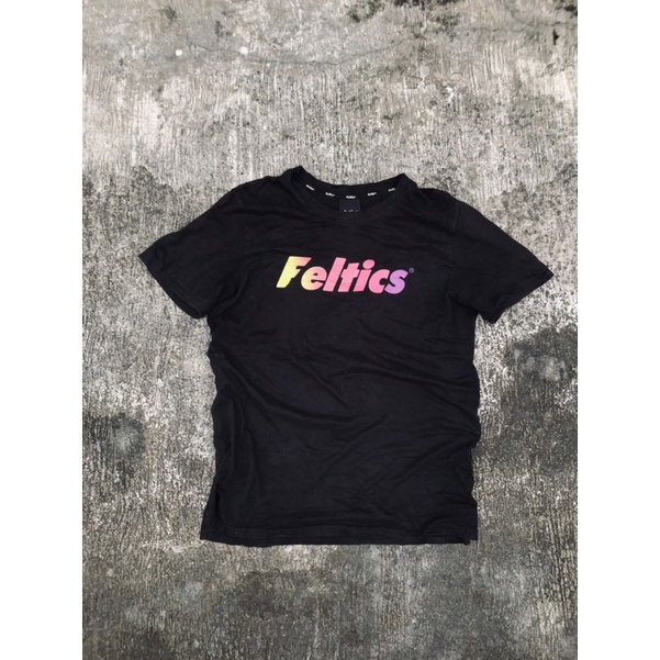 T-Shirt Feltics