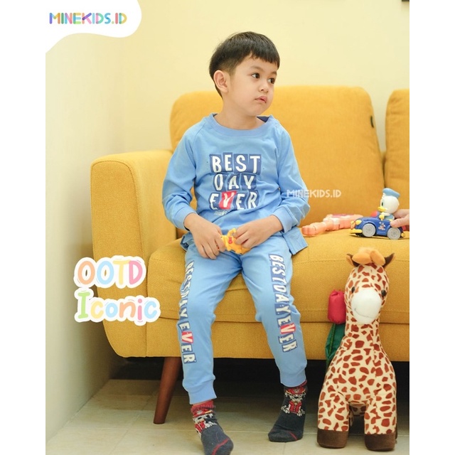 Setelan Anak Casual Iconic Minekids Set Casual
