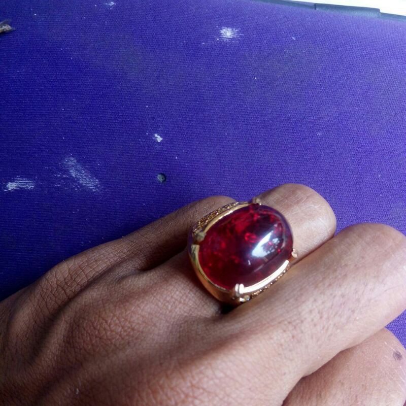 cincin  Batu akik merah Siam pecah seribu
