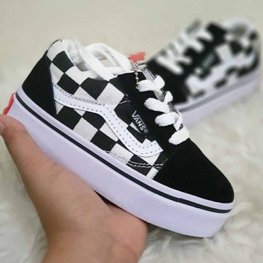 SEPATU VANS IMPOR KIDS JUNIOR MOTIF CATUR BLACK WHITE HITAM PUTIH KADO ANAK KECIL TK SD COWOK CEWEK