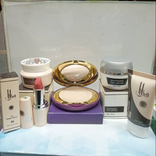 Paket kosmetik mazaya