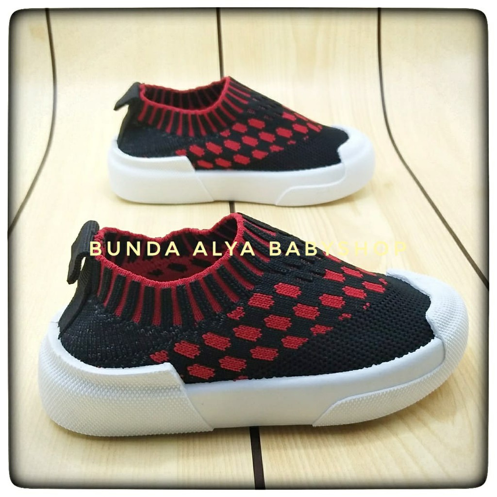 Sepatu Anak Laki Laki IMPORT 4 5 6 7 Tahun HITAM Elastis Sepatu Anak  Cowok Cewek Rajut Elastis Alas Karet Anti LicinSize 21 -35