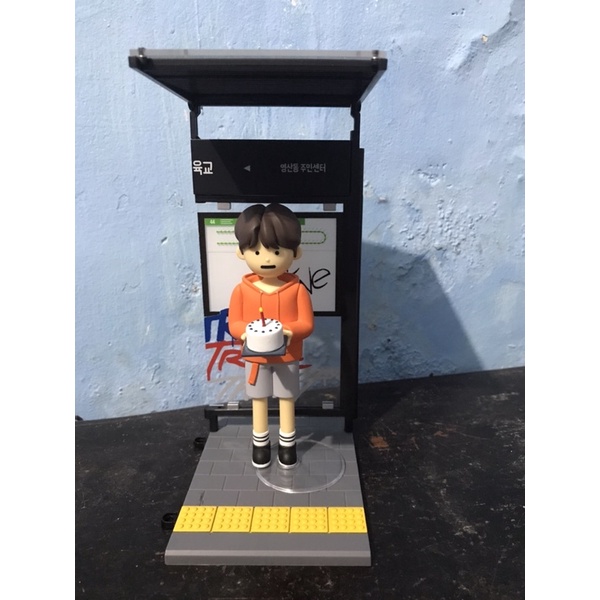 Art Toy BTS HOSEOK RARE JHOPE