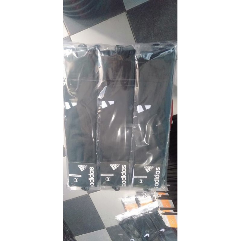 kaos kaki Adidas bola