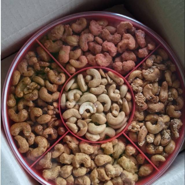 

Kacang Mede Toples Bulat Merah Mix 5 rasa