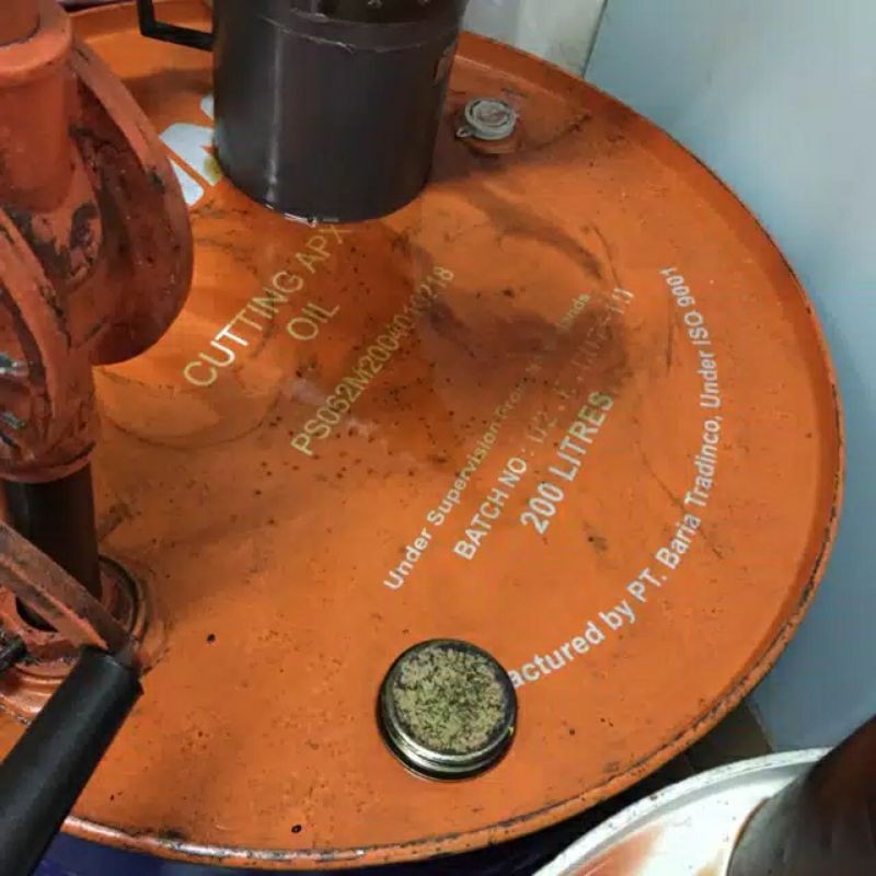 Original Win Cutting Oil / Oli Bor Drum 200Liter