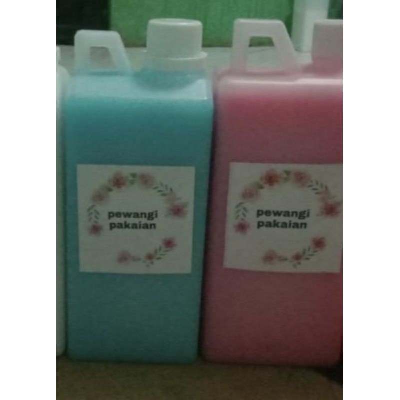 sabun pewangi pakaian