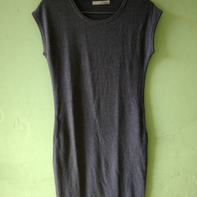 Midi dress spandek korea kualitas import,panjang bawah lutut,kondisi 80%