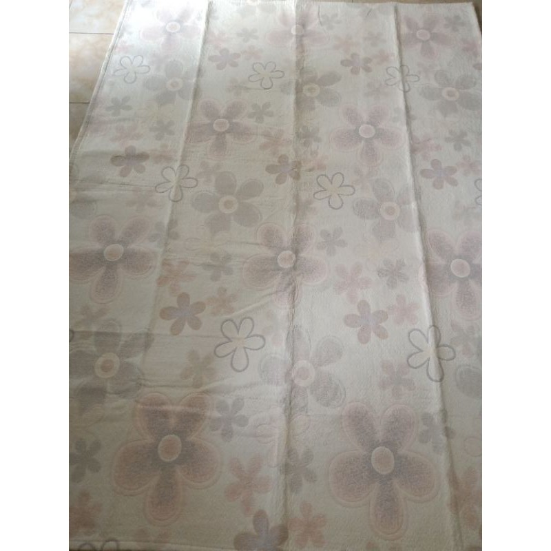 NEGO//KARPET PRELOVED, KARPET QUILTING, KARPET SHABBY, KARPET BUNGA, HOME DECOR, AMBAL