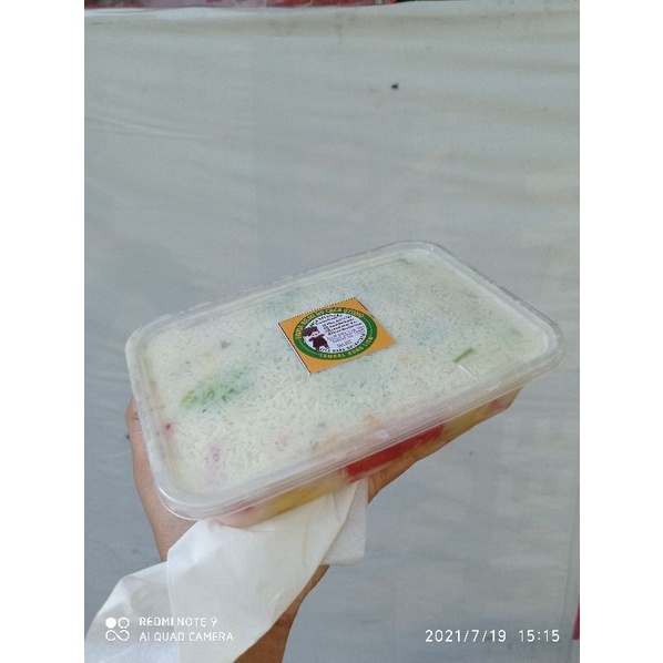 

SALAD BUAH SIZE MEDIUM