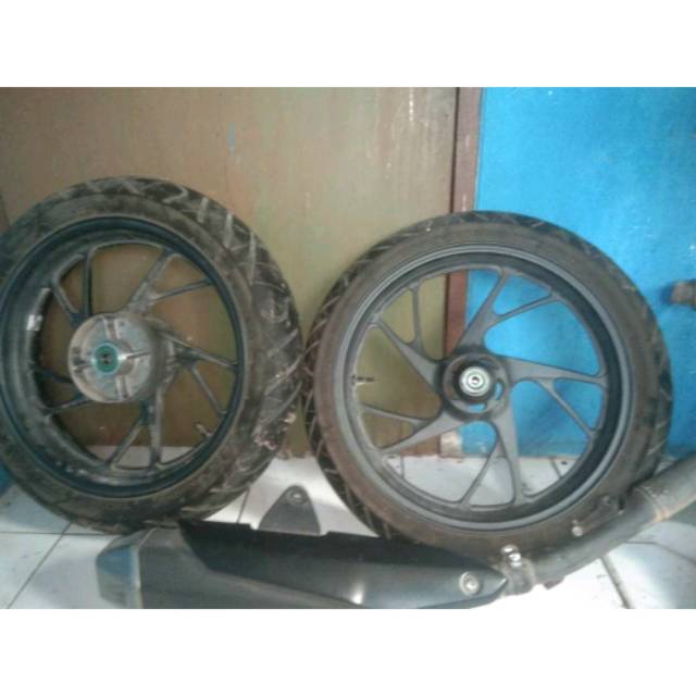 VELG HONDA NEW CBR 150R ORIGINAL AHM LENGKAP SAMA BAN NOT AXIO YAMAHA HONDA SUXUKI