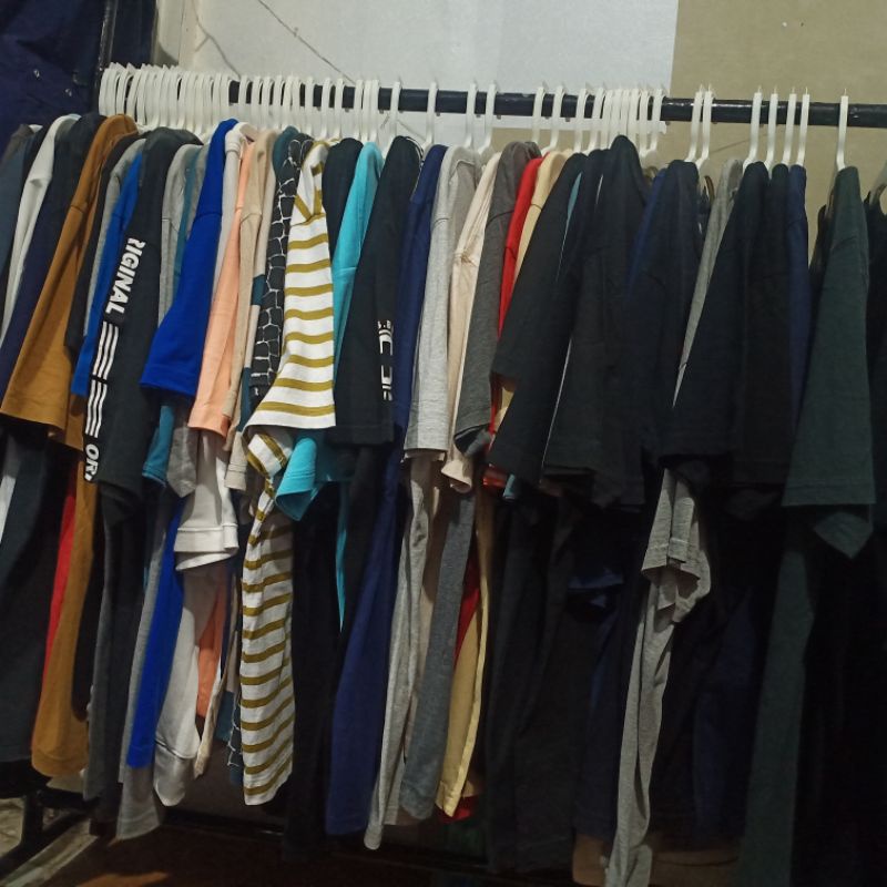 Borongan kaos oblong tangan pendek