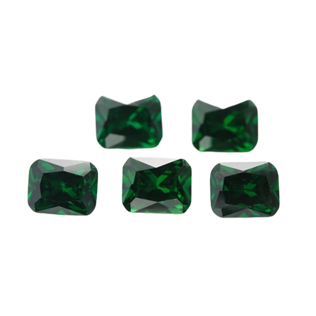 permata cubic zirconia batu hijau