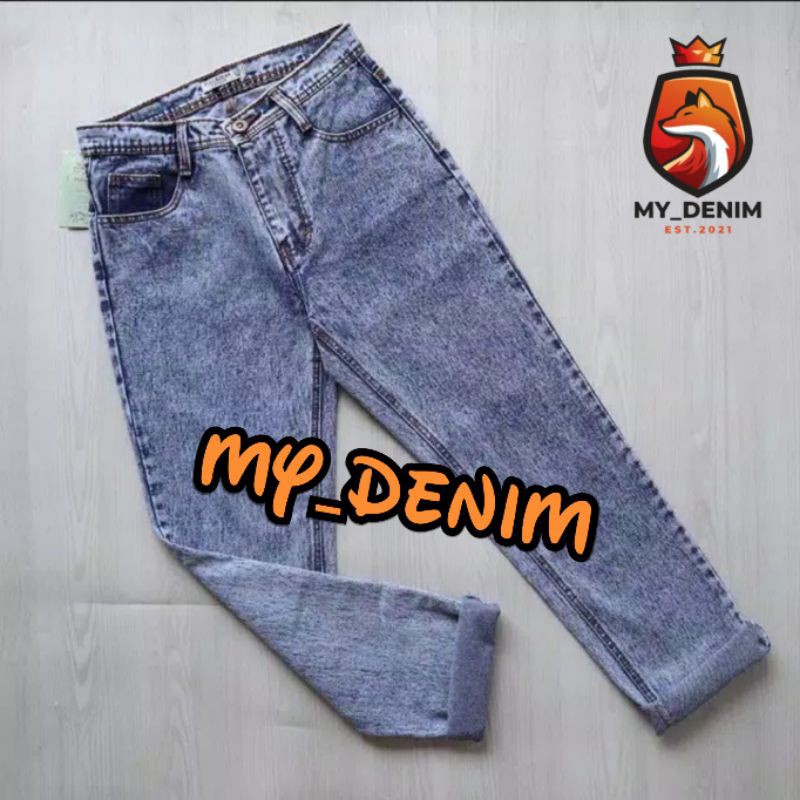 CELANA BOYFRIEND JEANS SNOW WANITA