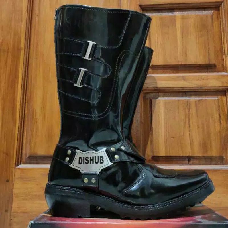 SEPATU TUNGGANG DISHUB LLAJ PERHUBUNGAN