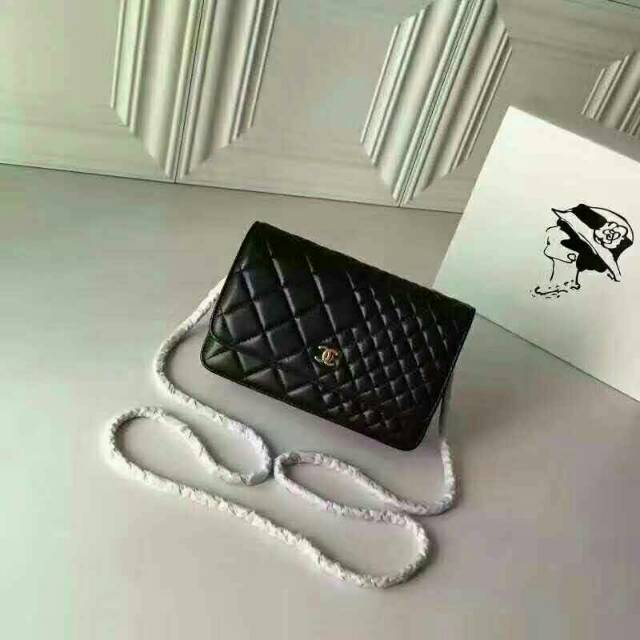 Chanel woc classic fi