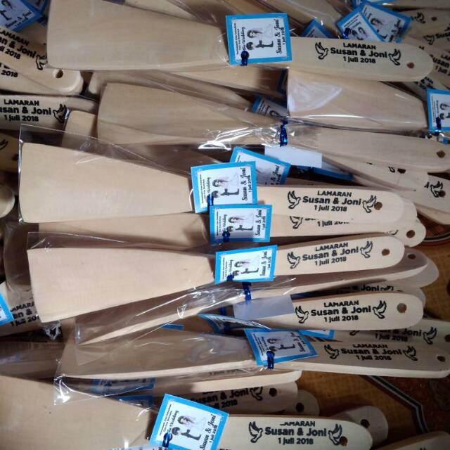 

Souvenir sodet/solet +cetak nama(isi 50pcs)
