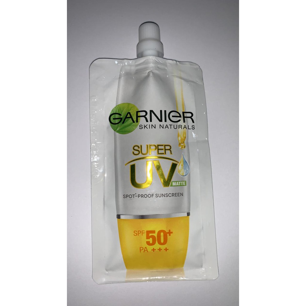 Garnier Ligh Complete Super UV Matte Spot Proof Sunscreen SPF 50+++ Skin Care Matte Finish 7ml Sachet / Garnier Sunscreen Sachet