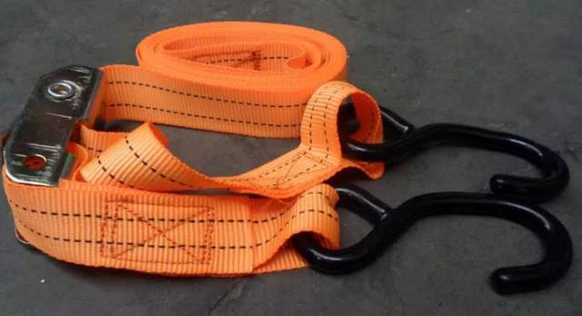 Tali Pengikat Barang Panjang 2,5 Meter &quot;Ratchet Tie Down&quot;