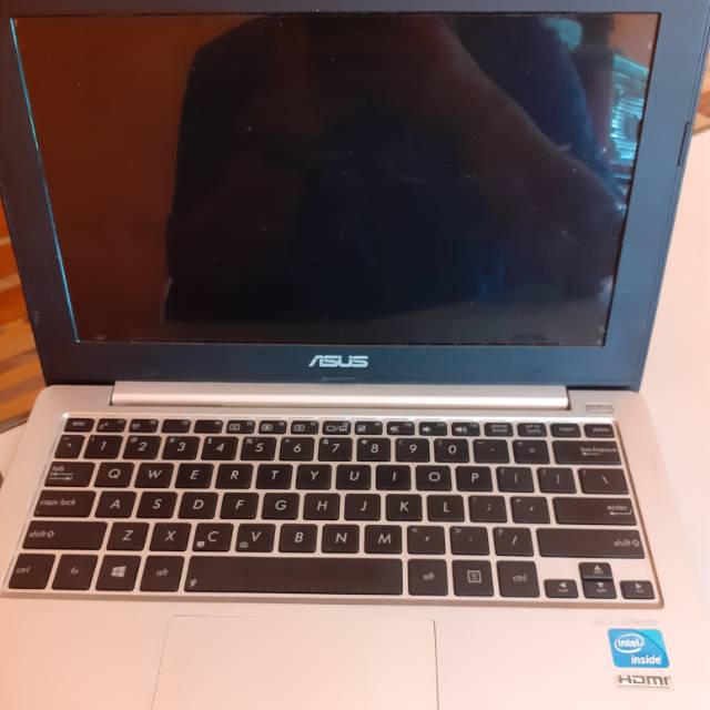 NOTE BOOK ASUS KONDISI SEKEN 90% BAIK