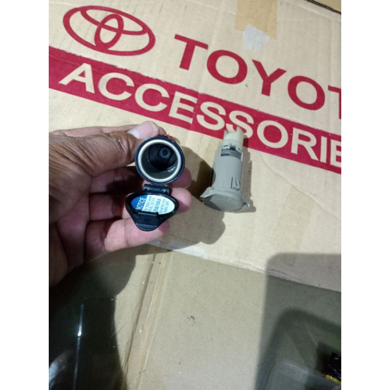 tempat colokan api rokok atau casan HP