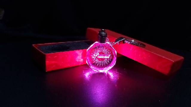 GANTUNGANKUNCI KEYCHAIN LEDLIGHT KEYRING SOUVENIR GIFT HADIAH