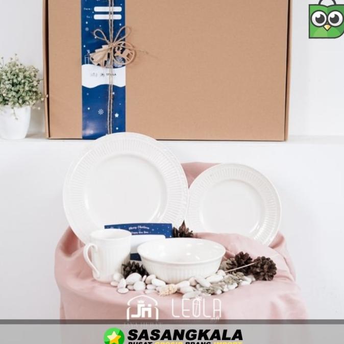 

SASANGKALA CHRISTMAS HAMPERS GIFT HADIAH NATAL BOX DGFXG6563