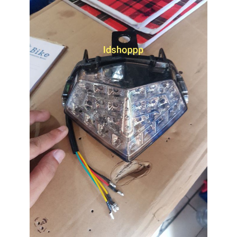 STOPLAMP BELAKANG VIXION NEW LAMPU STOP LED BELAKANG VIXION NEW ADVANCE NVL NVA PLUS LAMPU SEN 3in1