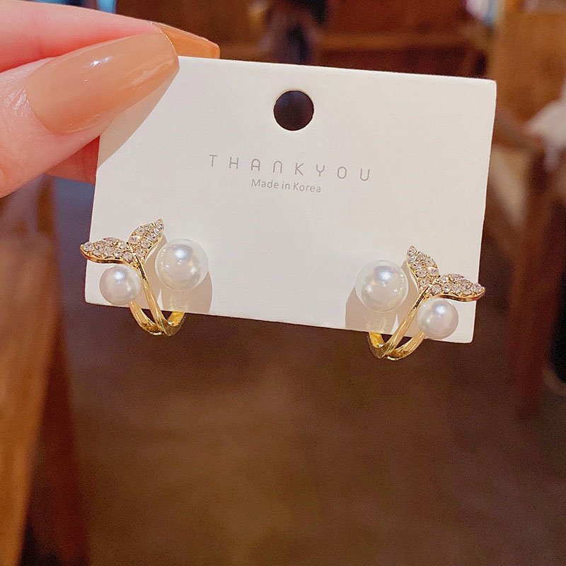 Anting Tusuk Sterling silver 925 Desain Ekor Ikan Hias Mutiara + Berlian Imitasi Mewah Untuk Wanita