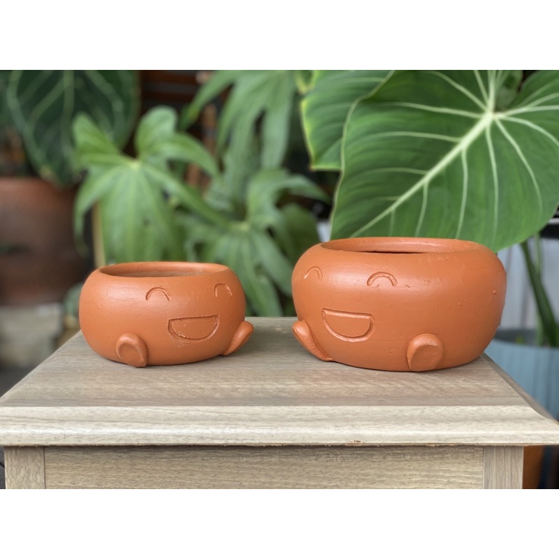 Pot gerabah terakota oddish