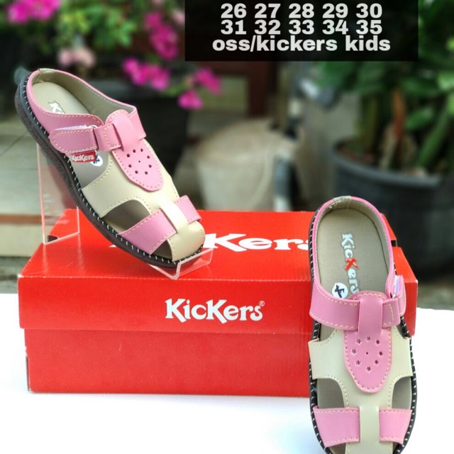 Sepatu Anak Kickers 07