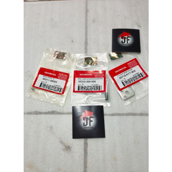 Pengunci Step Belakang Plate P Step Click 50718KYT900 Honda Secoopy Paket Original