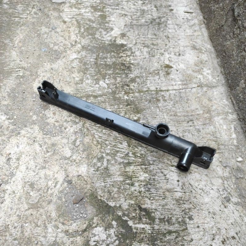 upper tank radiator escudo 1,6/cover radiator escudo