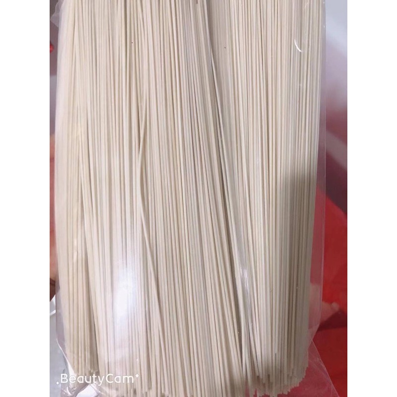 

bihun tebal homemade 1000gr 挂面