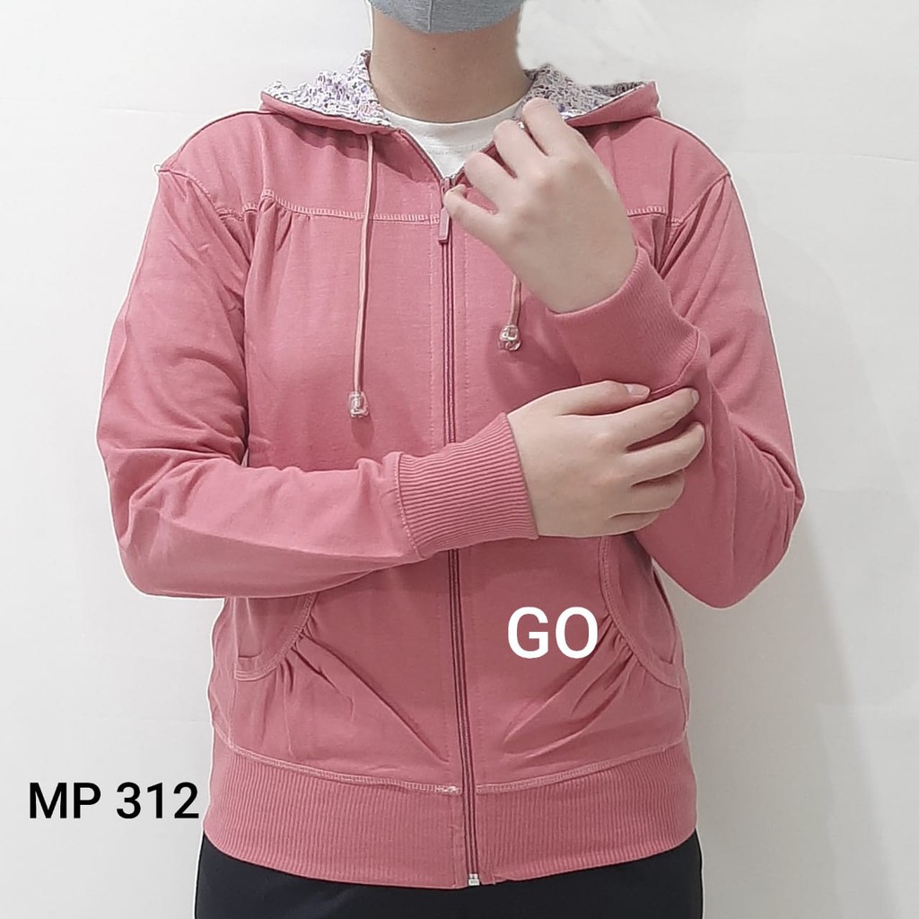 BB MUSTEVANS SWEATER GIRL Warna Rose Sweater Perempuan