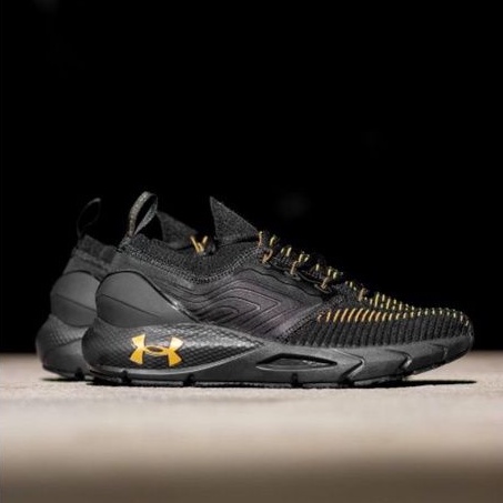 under armour hovr phantom 2 full black gold  original  bnwb