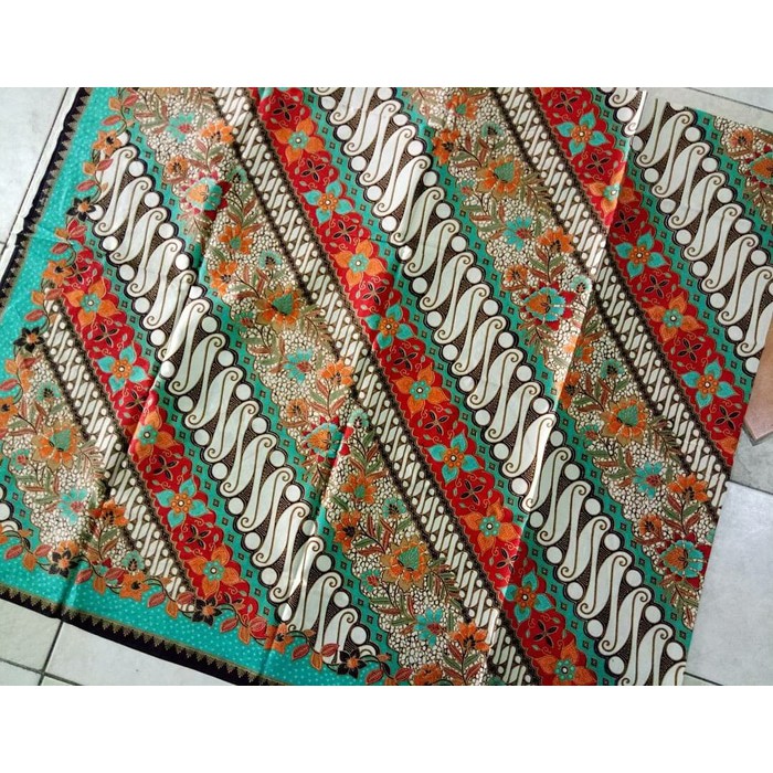 kain batik solo parang kancing