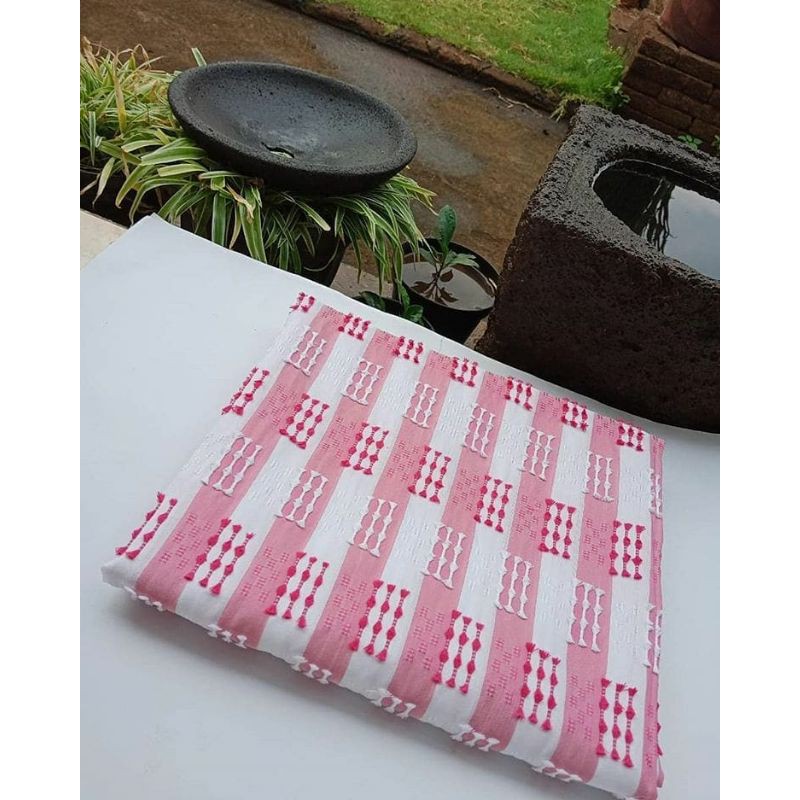 KAIN TENUN MOTIF BULU 6