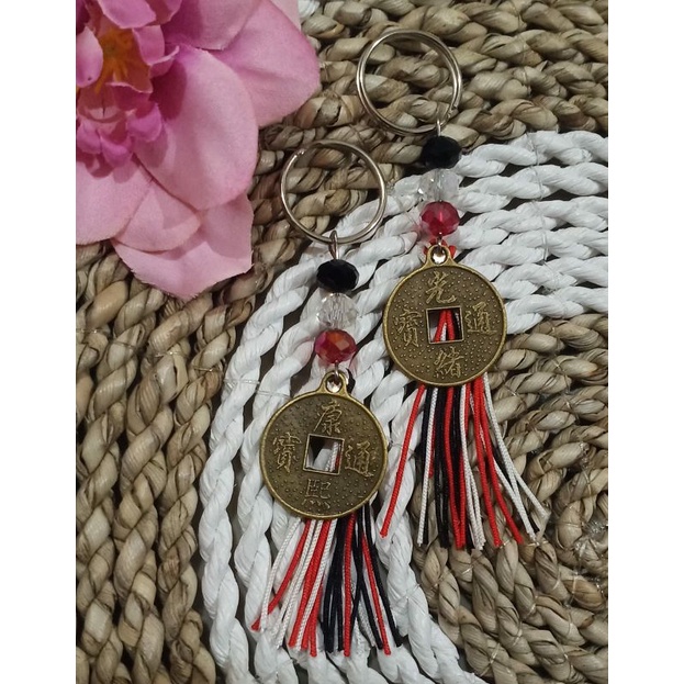 GANTUNGAN KUNCI TRIDATU PIS BOLONG