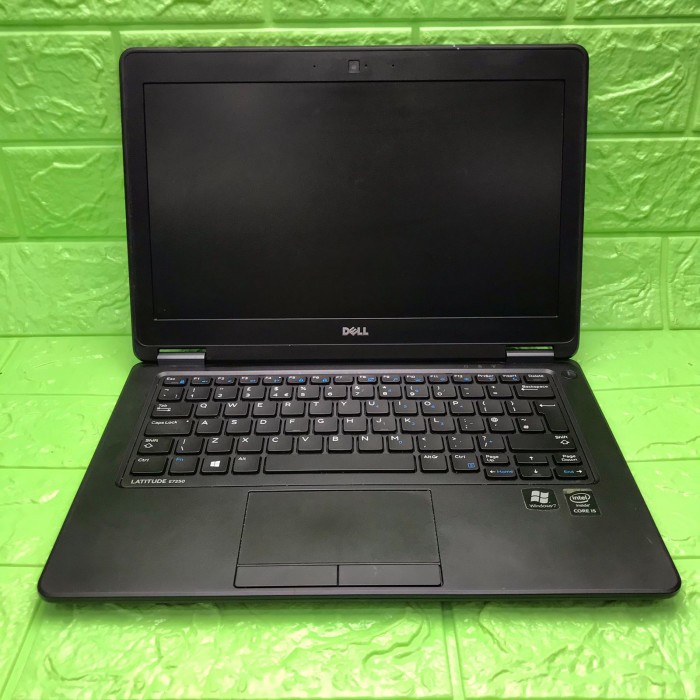 {bekas} Dell Latitude E7250 Intel Core i5 Generasi 5th Berkualitas