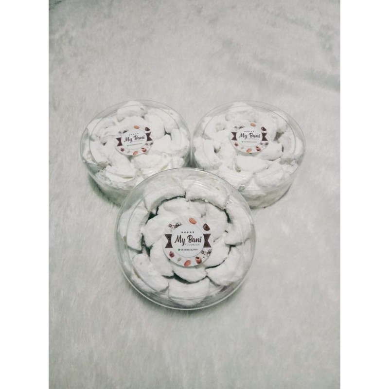 

Kue Putri Salju lembut Home Made Spesial Hari Raya