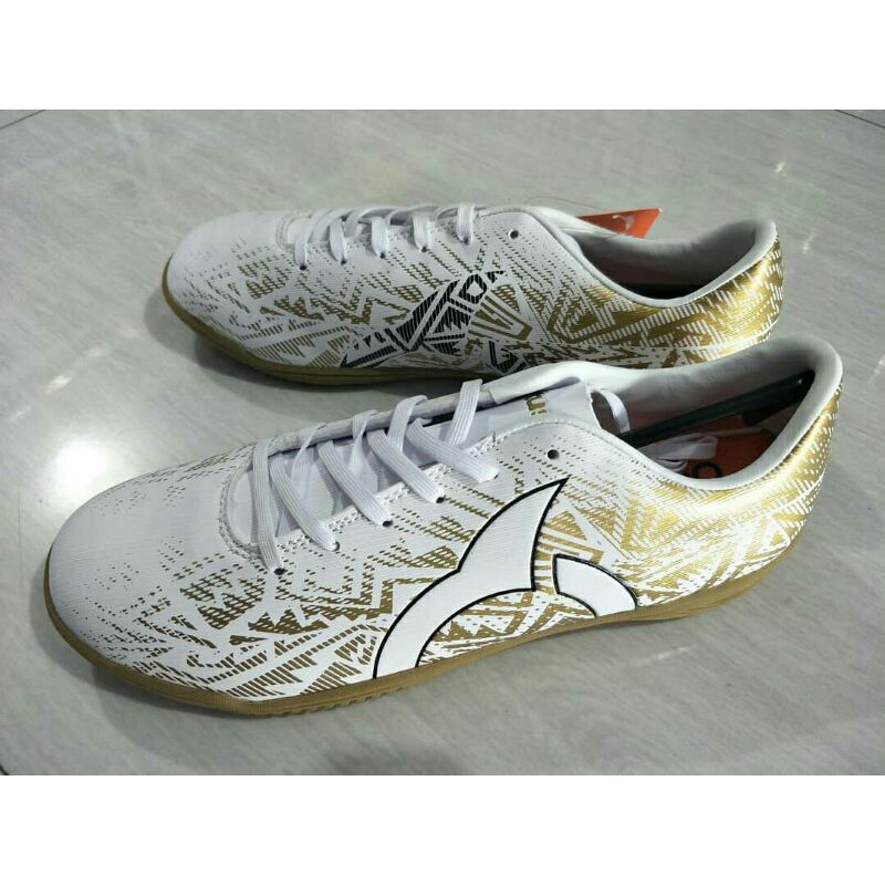 Sepatu Futsal Ortuseight Volt IN