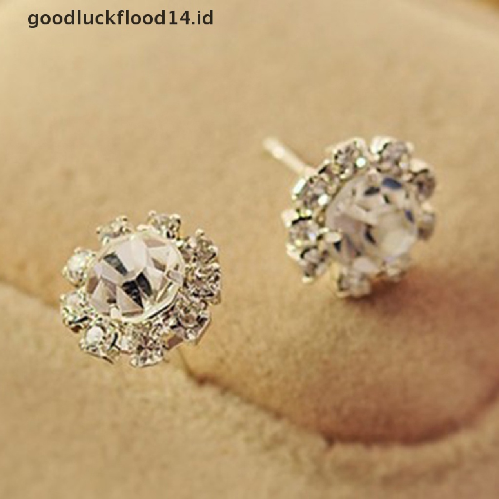 [OOID] Women Stud Earrings Spherical Stud Earrings Fashion Crystal Flower Stud Earrings ID